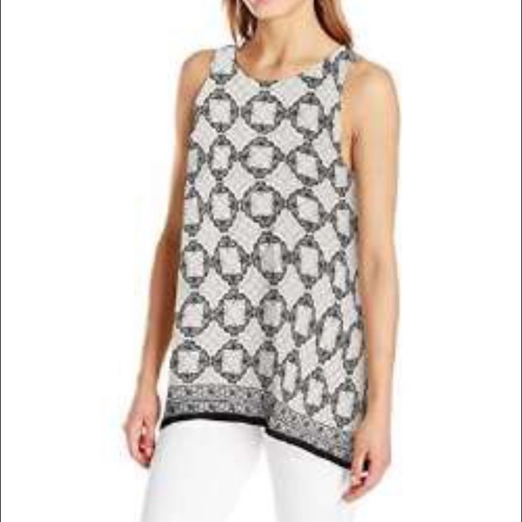 Max Studio butterfly 🦋 tank - Picture 1 of 4